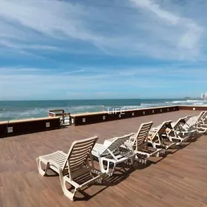 Ocean Front- Marina View- Tiara Sands Resort, Sleeps 4 Apartamento Mazatlán